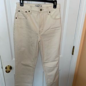 Abercrombie 90’s Straight Ultra High-Rise